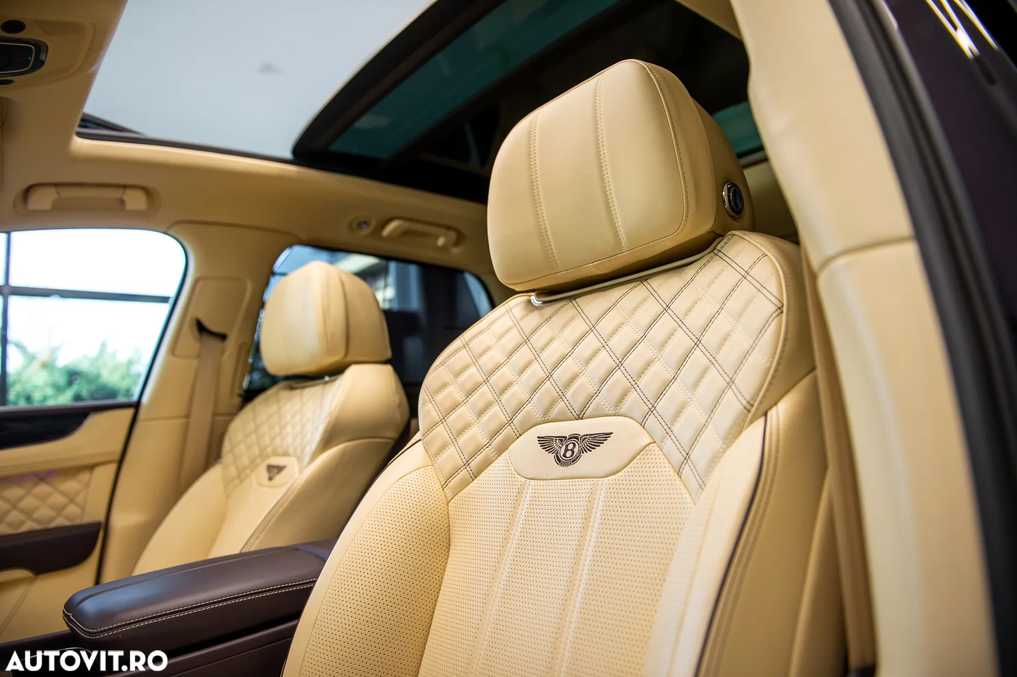 Bentley Bentayga - 26