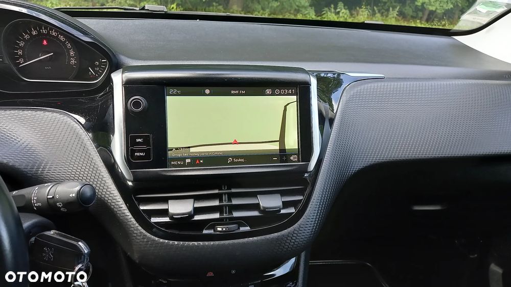 Peugeot 208 1.2 PureTech GPF Allure S&S EAT6 - 23