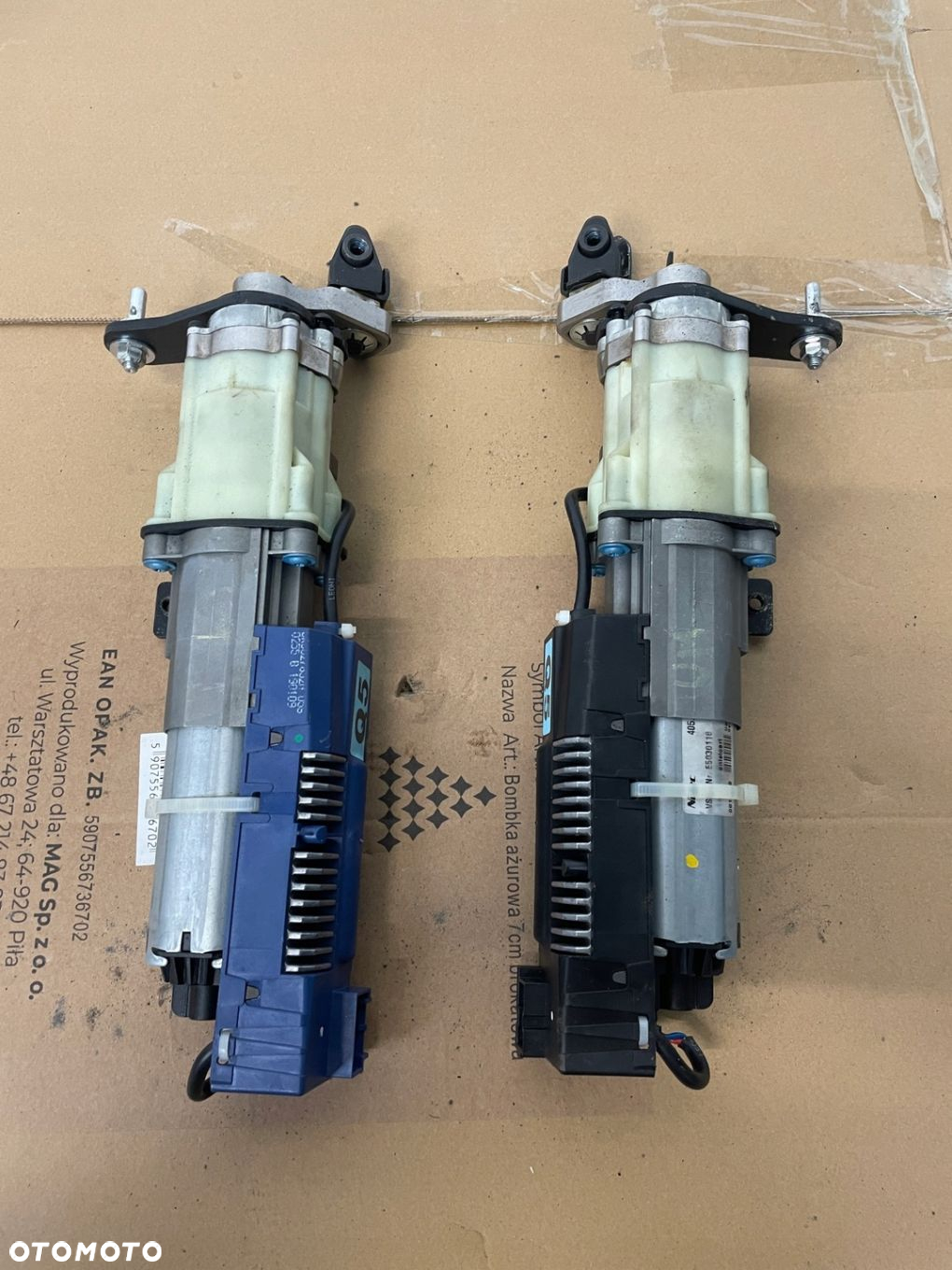 AUDI Q5 8R SIŁOWNIK ZAWIAS KLAPY BAGAŻNIKA 4F9959946 4F9959945 - 2