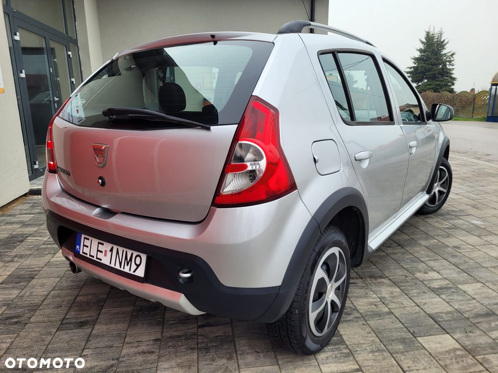 Dacia Sandero Stepway2 1.6 - 15