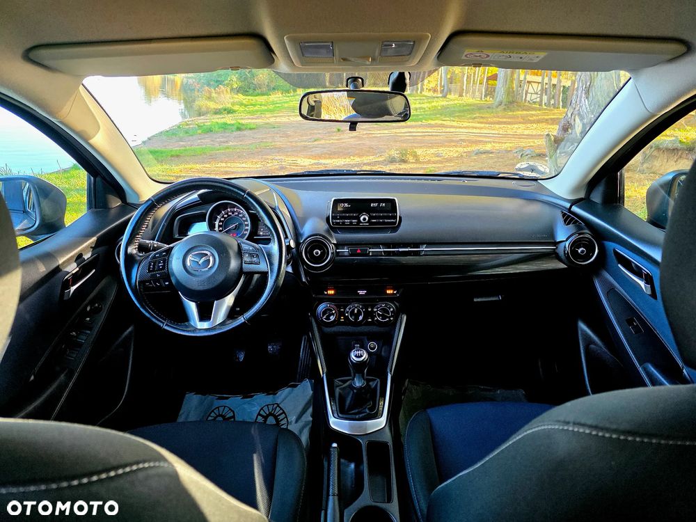 Mazda 2 - 6