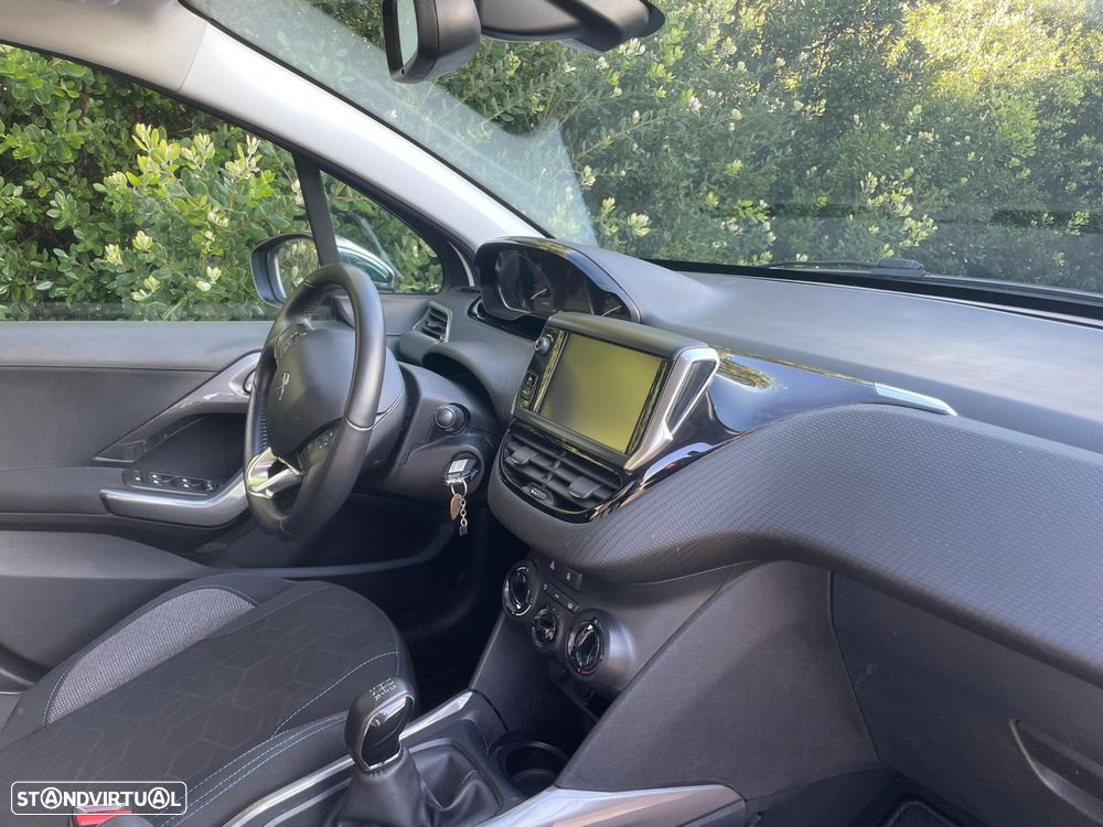 Peugeot 2008 PureTech 82 Active - 13