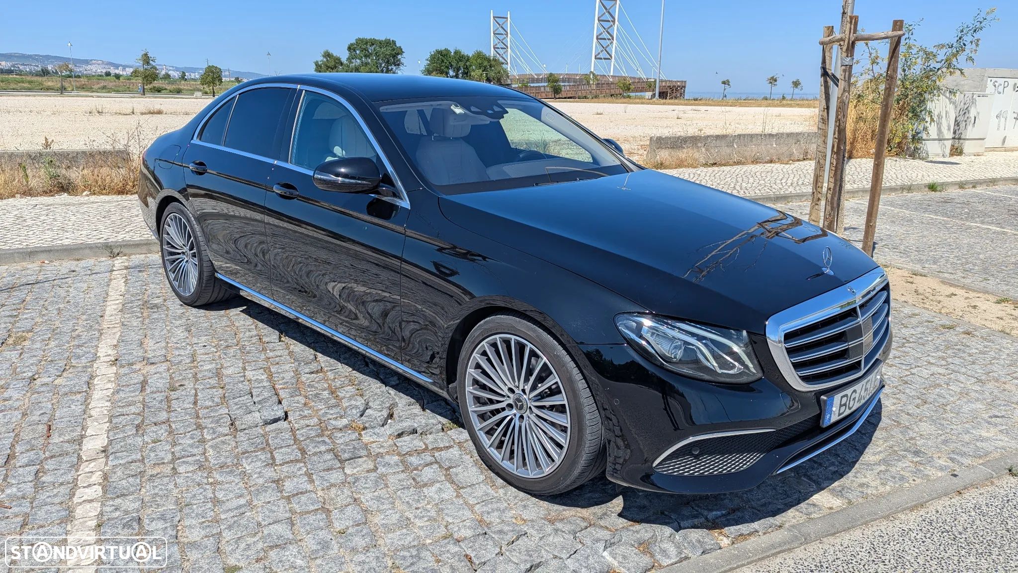 Mercedes-Benz E 220 d Exclusive Line - 1