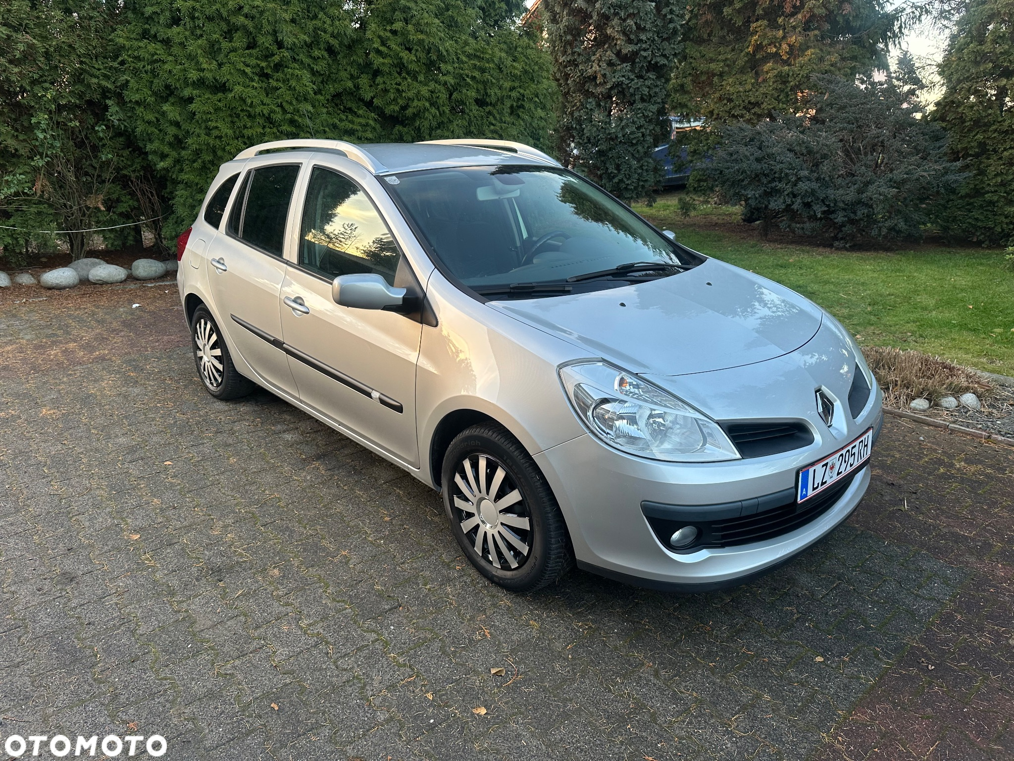 Renault Clio 1.2 16V Privilege - 11