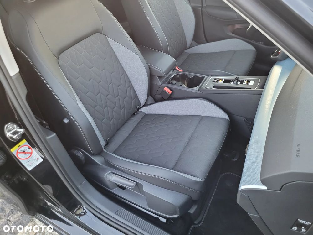 Volkswagen Golf 1.5 eTSI OPF DSG Energy - 16