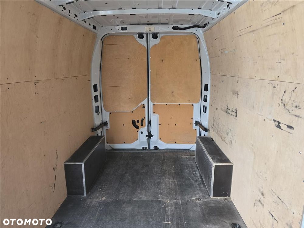 Renault master - 25