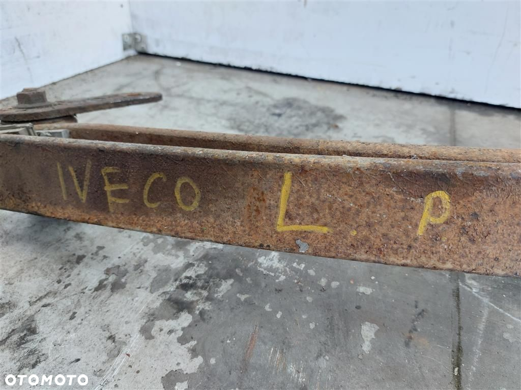 Resor przód przedni Iveco LEWY Iveco Euro cargo 2 PIÓRA AMORTYZATOR 1998R - 2