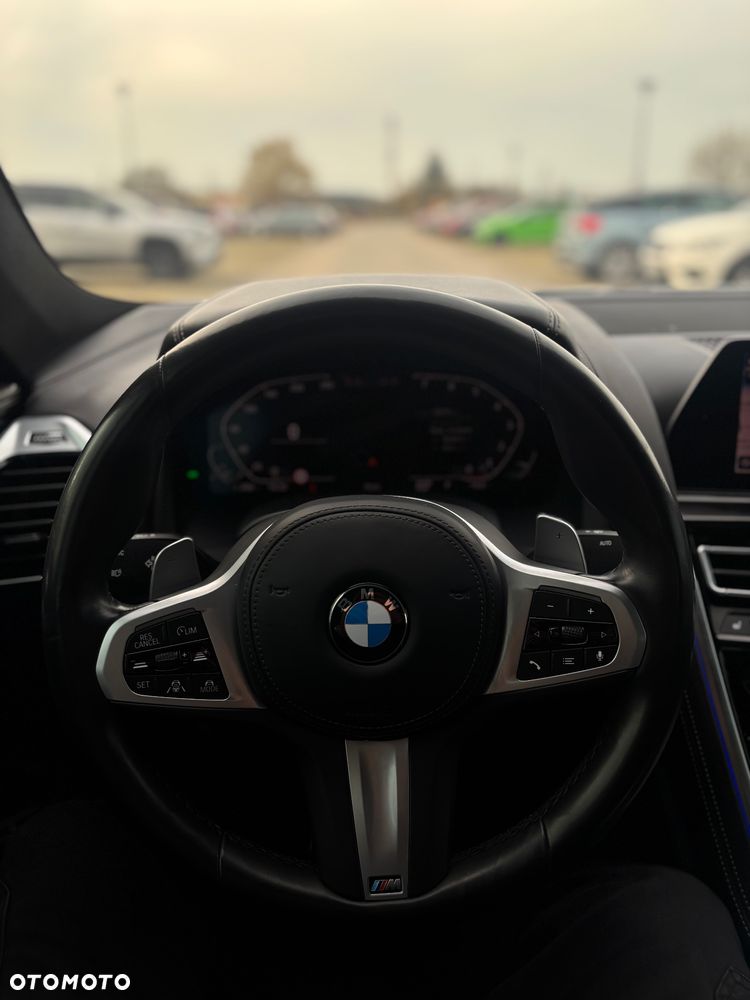 BMW Seria 8 840i - 13