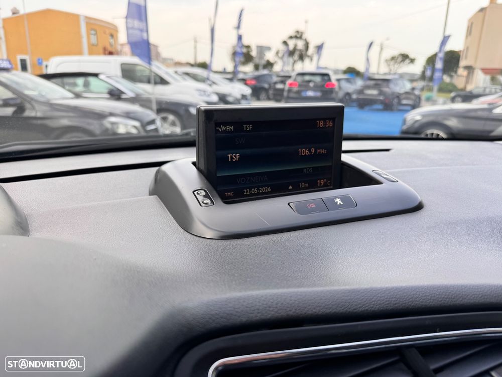 Peugeot 5008 HDI FAP 110 EGS6 Business-Line - 12
