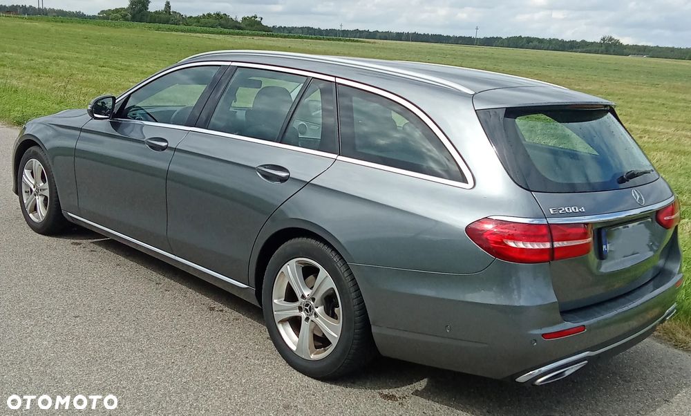 Mercedes-Benz Klasa E 200 d 9G-TRONIC - 2