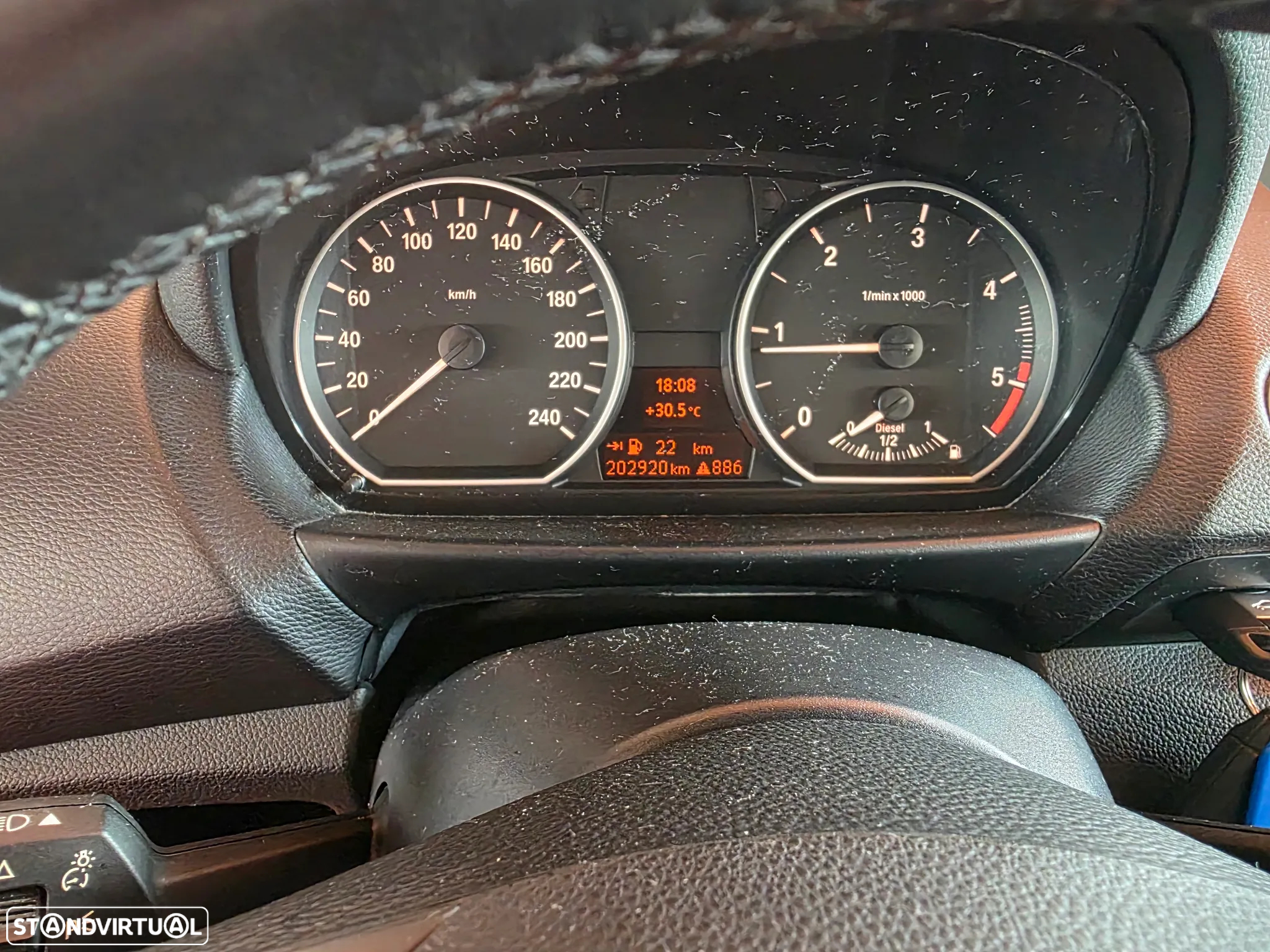 BMW 118 d Pack M - 11