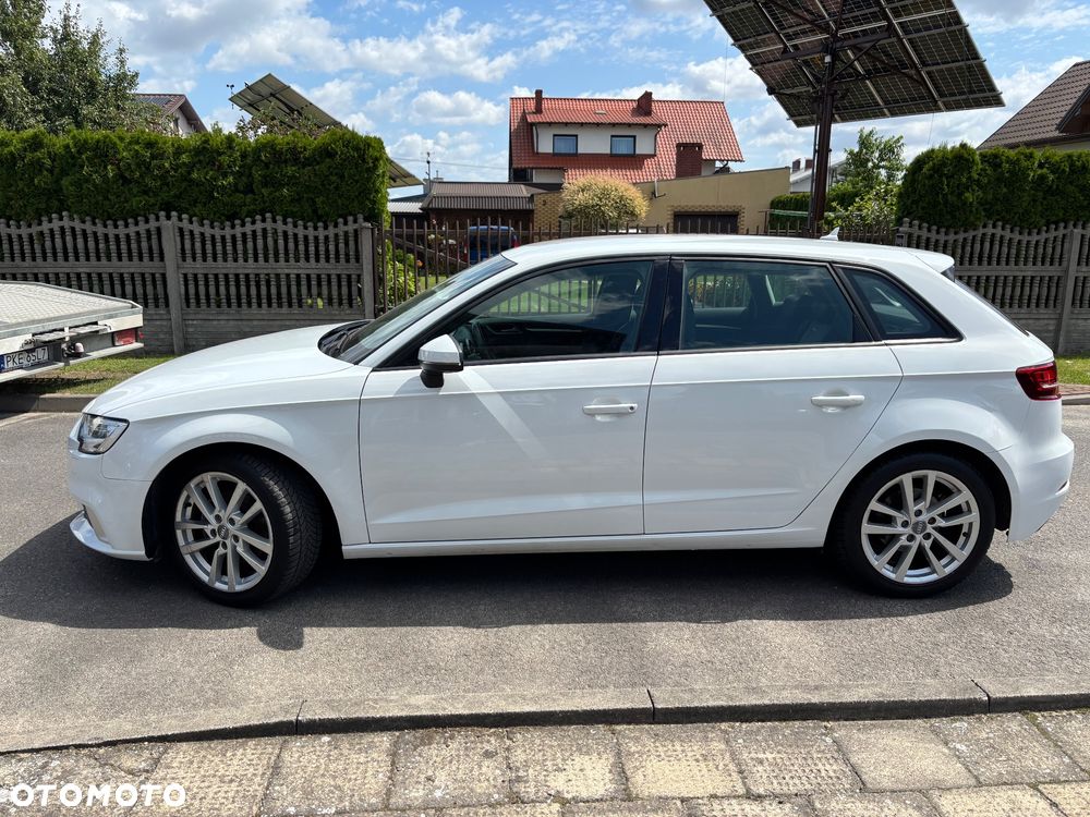 Audi A3 Sportback - 2