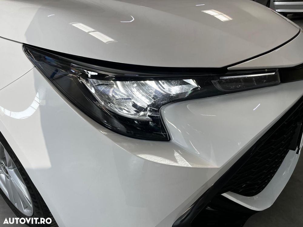 Toyota Corolla - 19