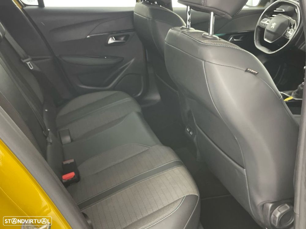 Peugeot 208 1.2 PureTech Allure Pack - 23