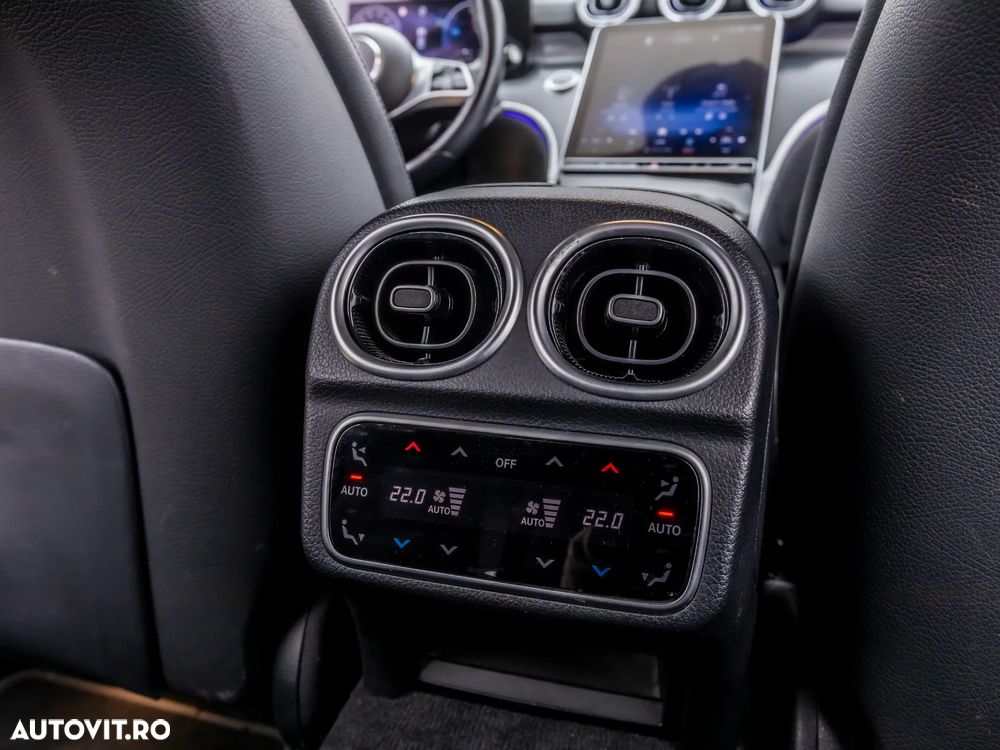 Mercedes-Benz C - 15