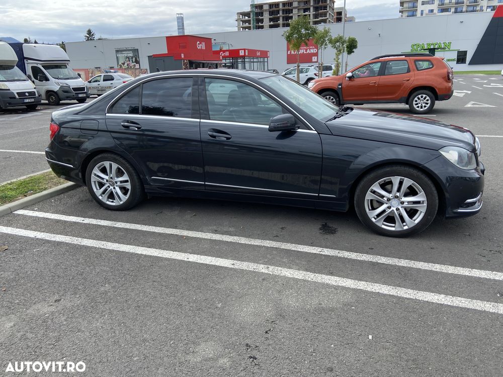 Mercedes-Benz C 200 T CDI DPF (BlueEFFICIENCY) 7G-TRONIC Avantgarde - 5