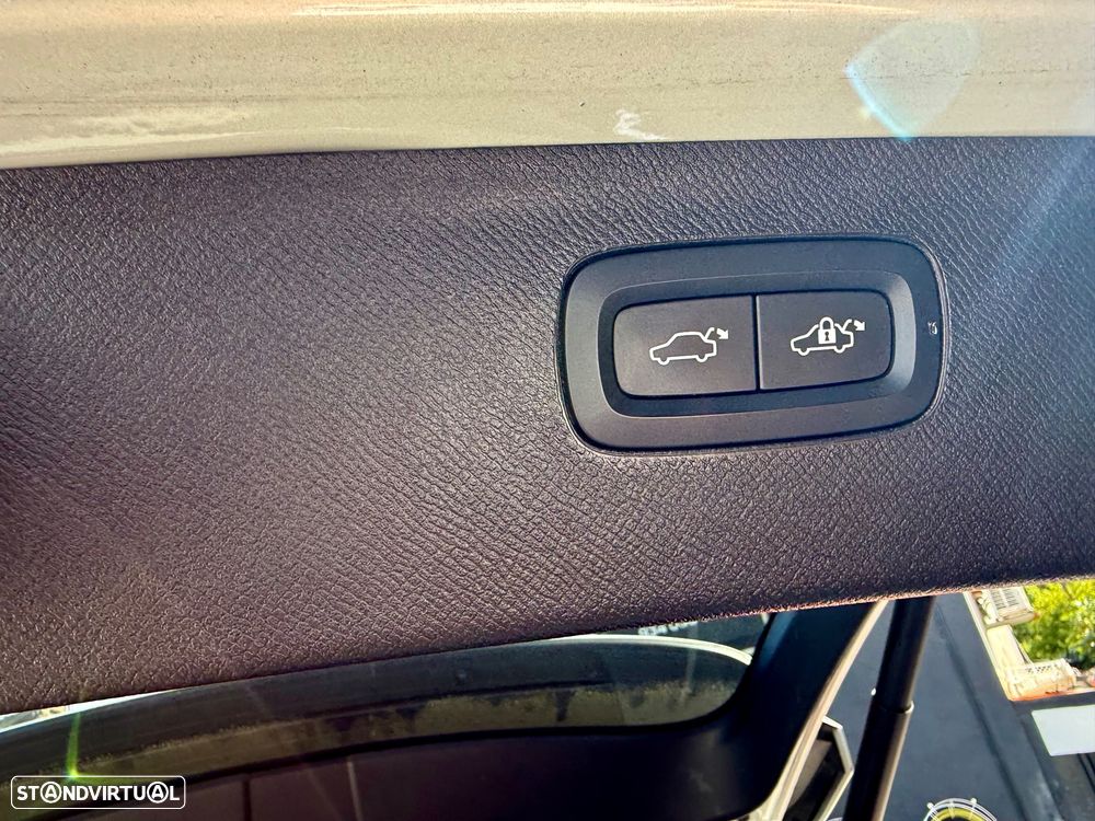 Volvo XC 90 2.0 T8 PHEV Inscription Expression AWD - 28