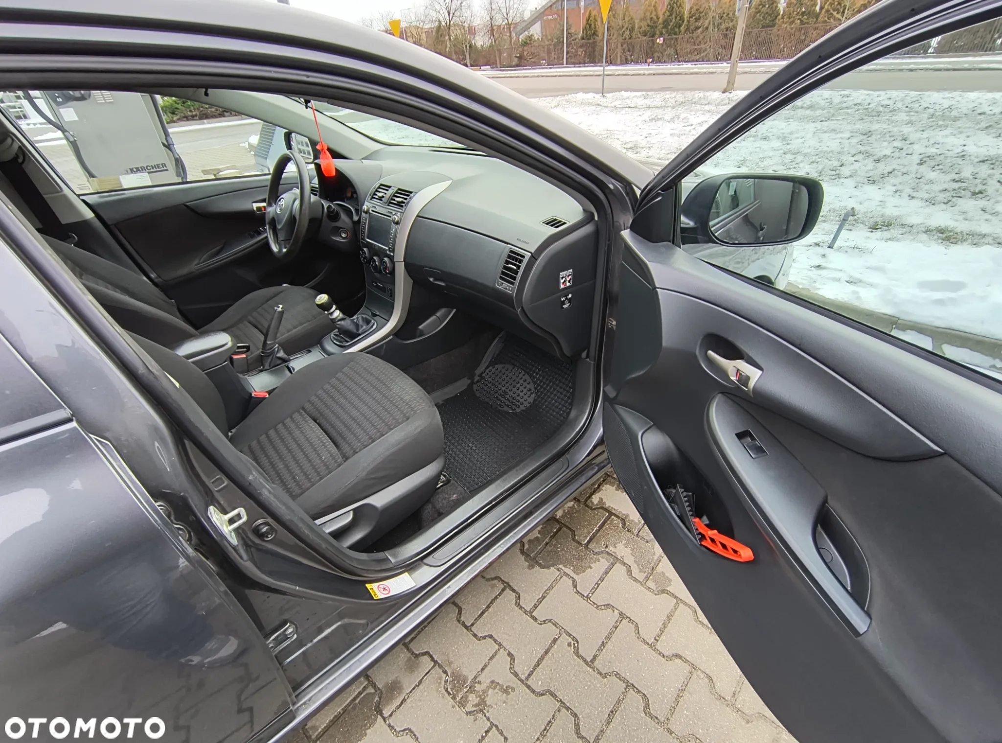 Toyota Corolla 1.6 2010 - 12