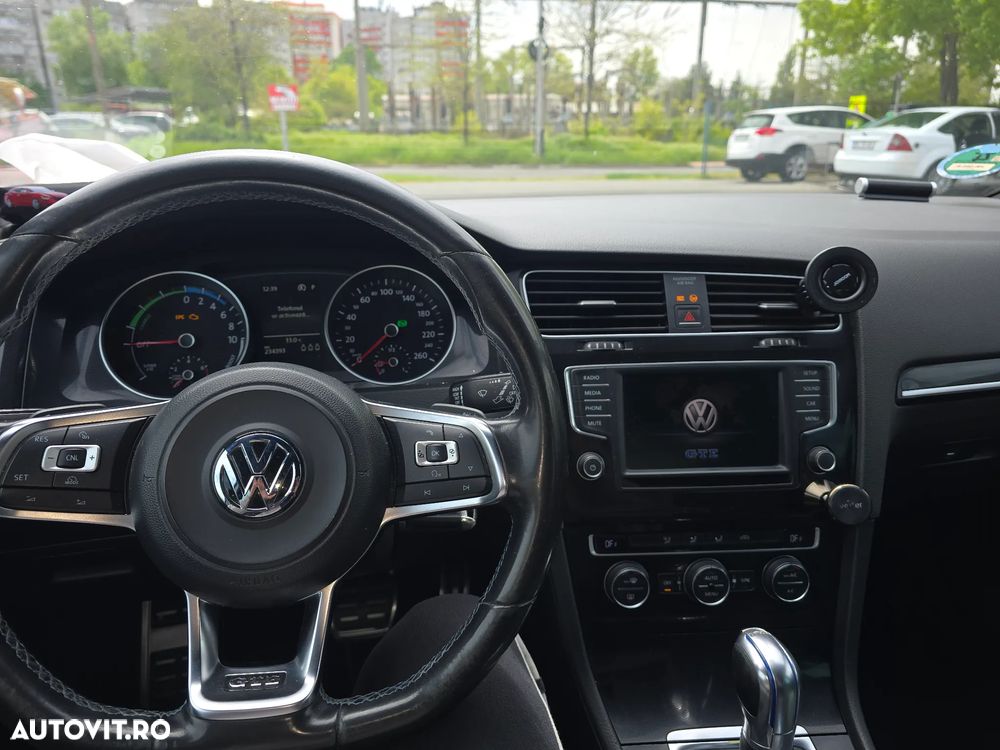 Volkswagen Golf 1.4 GTE Plug-In-Hybrid DSG - 7