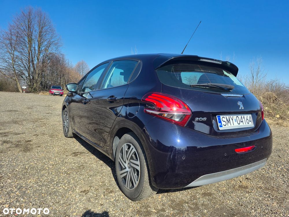 Peugeot 208 - 6
