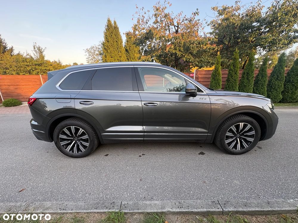 Volkswagen Touareg - 4