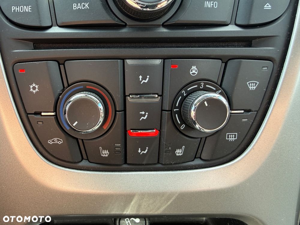 Opel Astra 1.7 CDTI DPF 150 Jahre - 31