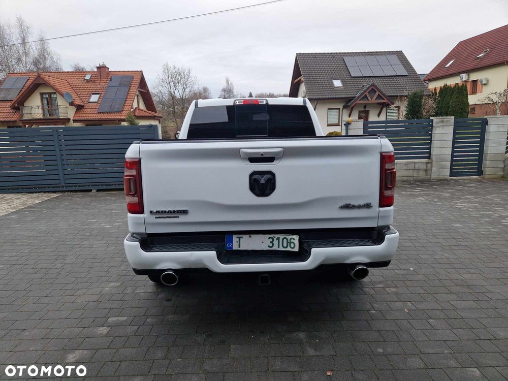 RAM 1500 Crew Cab Shortbed Bighorn - 15