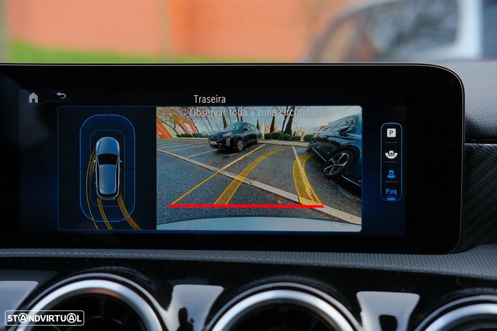 Mercedes-Benz A 250 e - 25