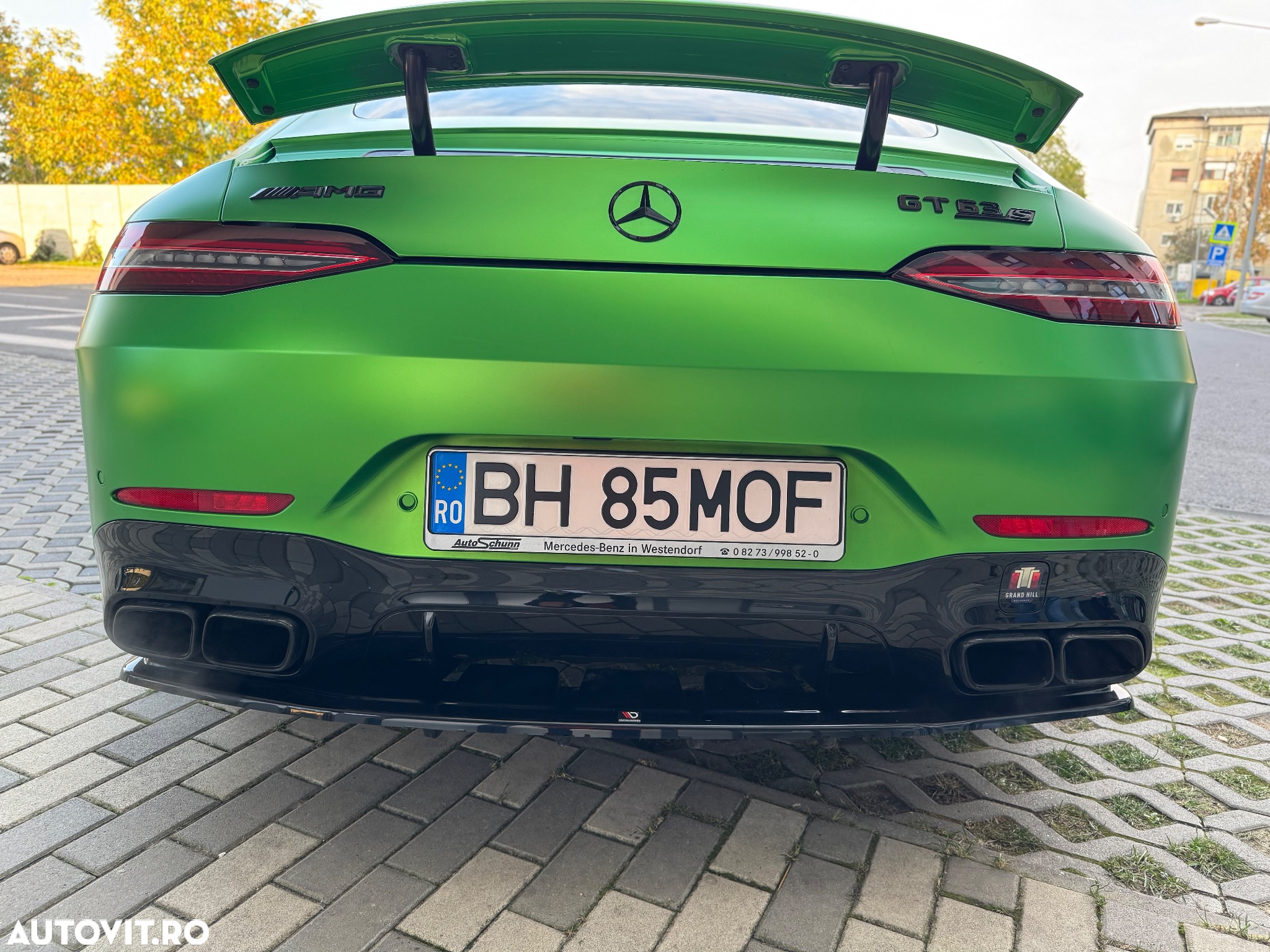 Mercedes-Benz AMG - 5