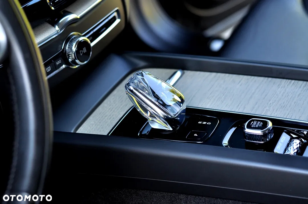 Volvo XC 60 B5 D AWD Geartronic Inscription - 20