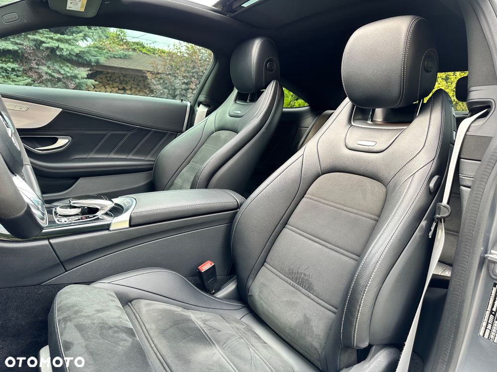 Mercedes-Benz Klasa C AMG 63 S AMG Speedshift MCT 9G - 25