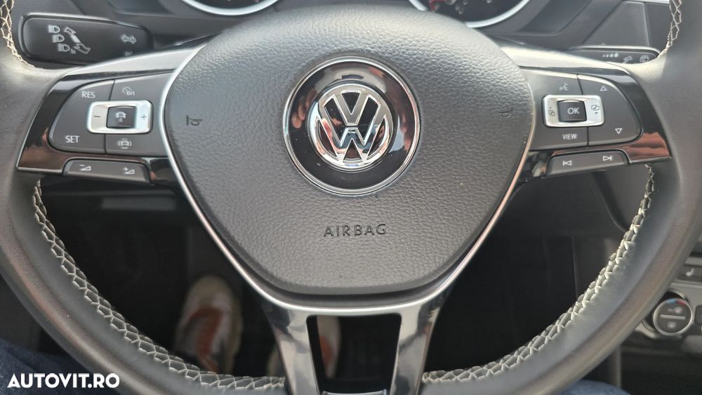 Volkswagen Tiguan - 23
