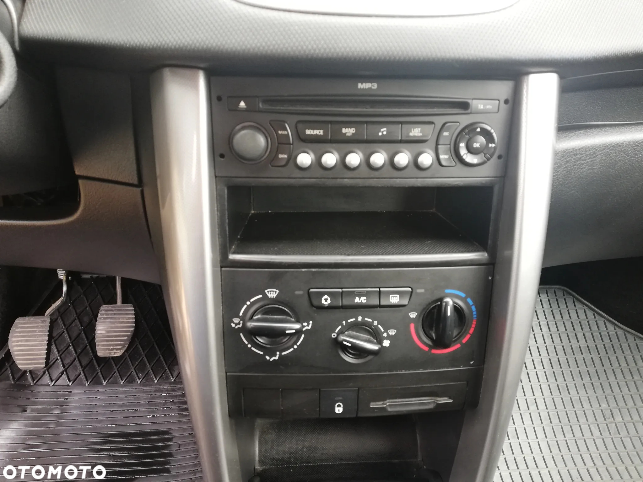 Peugeot 207 1.6 HDi Trendy - 12