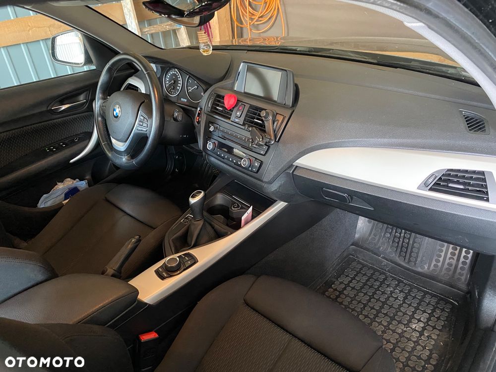 BMW Seria 1 116d EfficientDynamics Edition Sport Line - 9