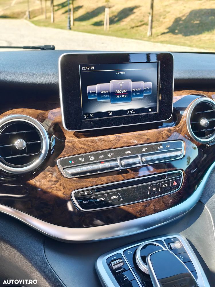 Mercedes-Benz V - 10