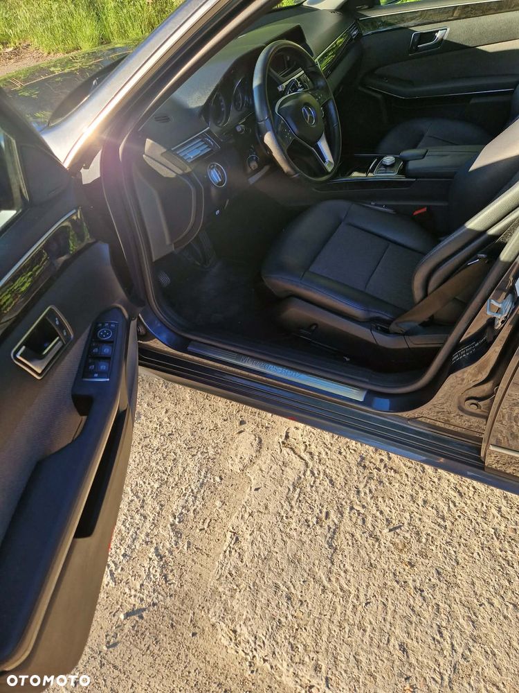 Mercedes-Benz Klasa E 350 CDI DPF 4Matic BlueEFFICIENCY 7G-TRONIC Avantgarde - 15