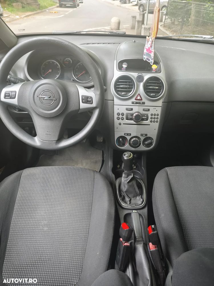 Opel Corsa - 4