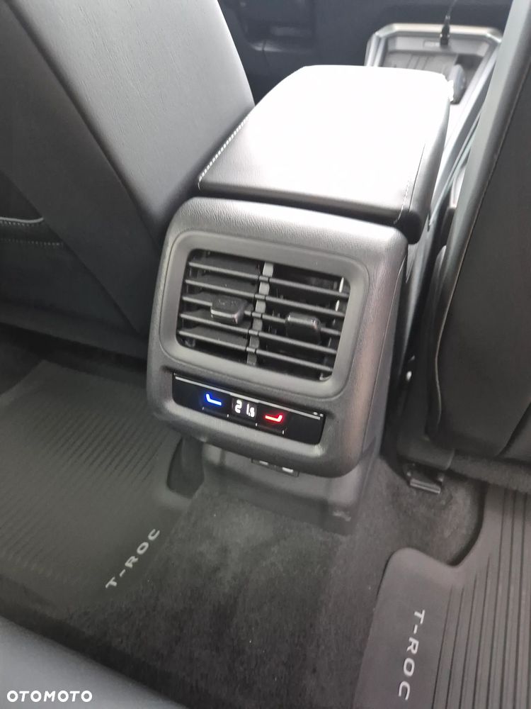 Volkswagen T-Roc 1.5 eTSI Style DSG - 16