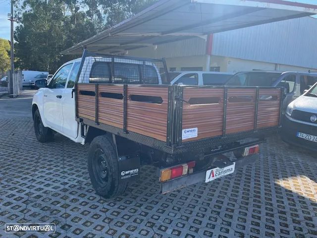 Toyota HILUX Club 150cv  3 Lug. - 5