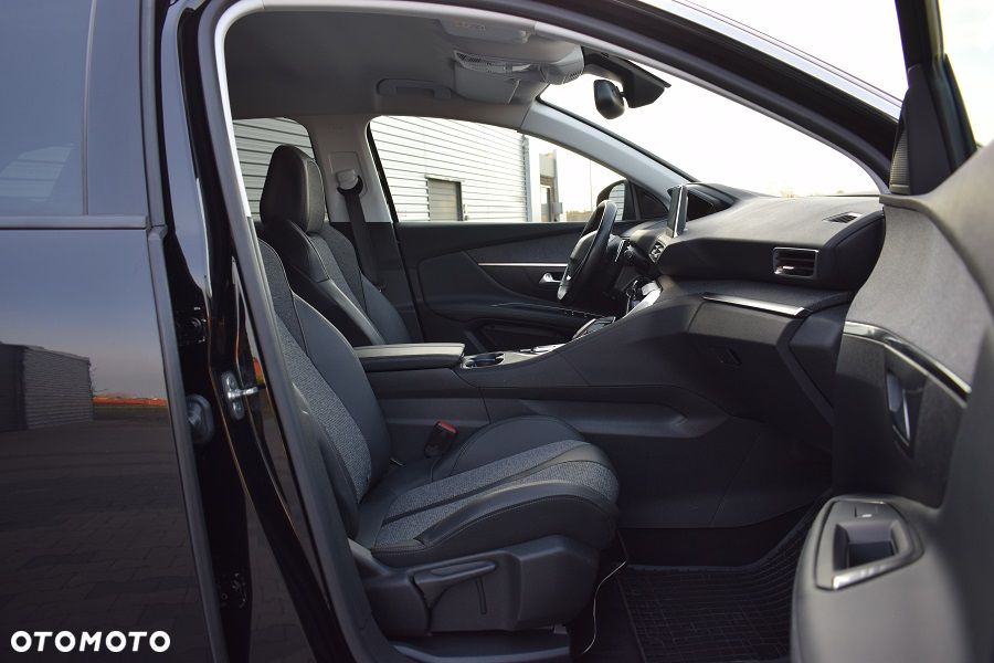 Peugeot 3008 PureTech 130 Stop & Start GPF EAT8 Allure - 13