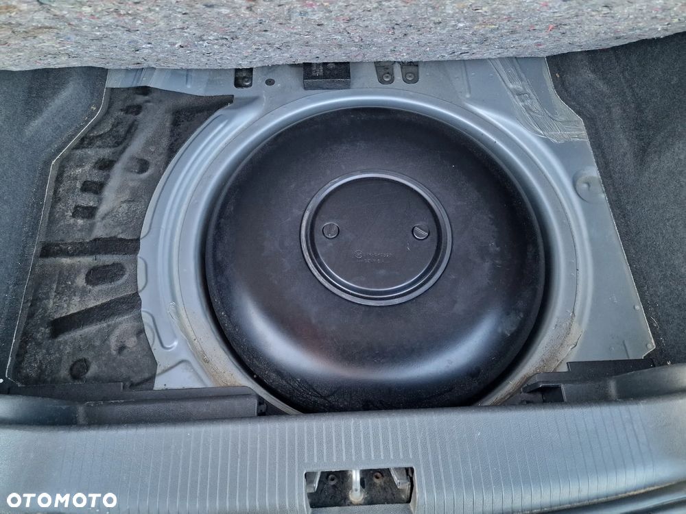 Opel Astra 1.6 Edition Plus - 30