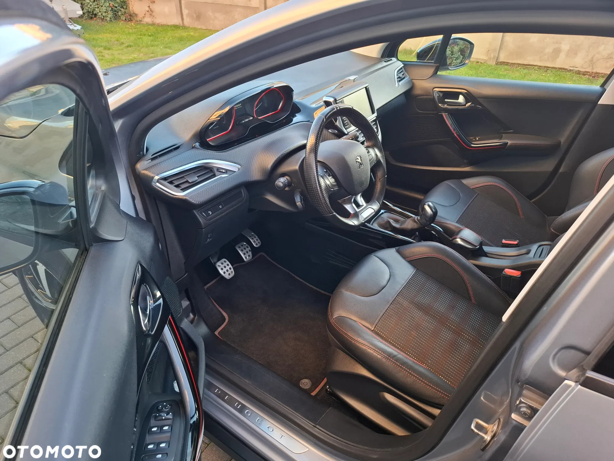 Peugeot 2008 PureTech 110 Stop&Start GT-Line Edition - 10