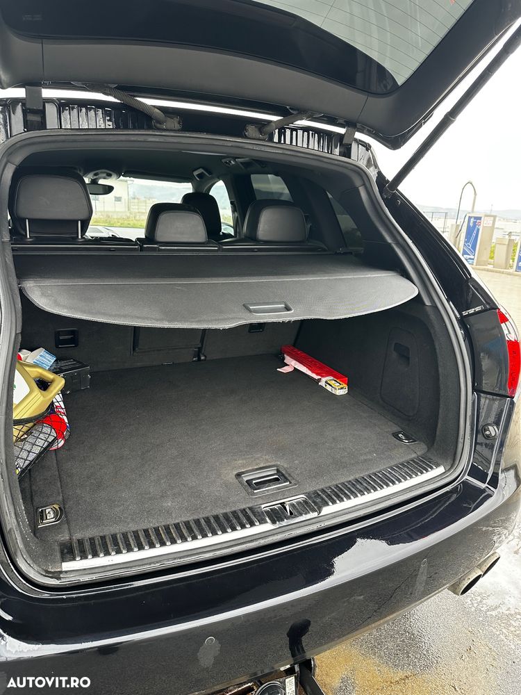 Porsche Cayenne - 4