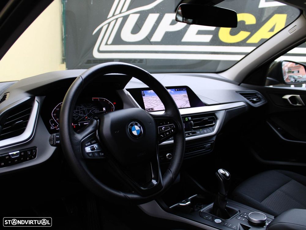 BMW 116 d Pack Essence - 23