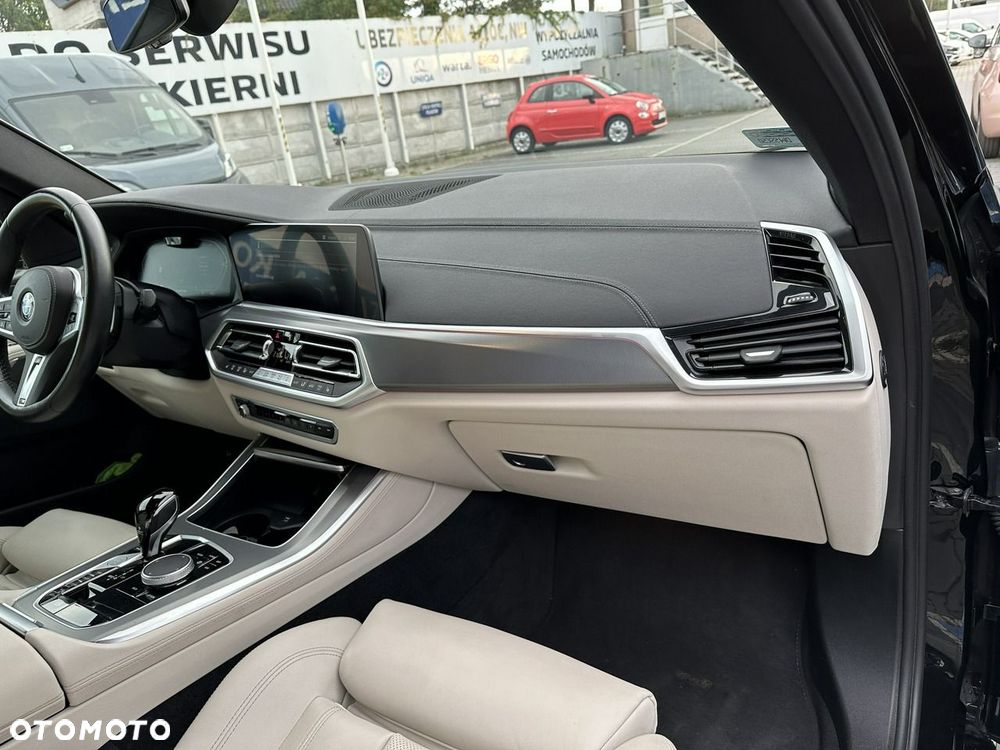 BMW X5 xDrive30d mHEV - 23