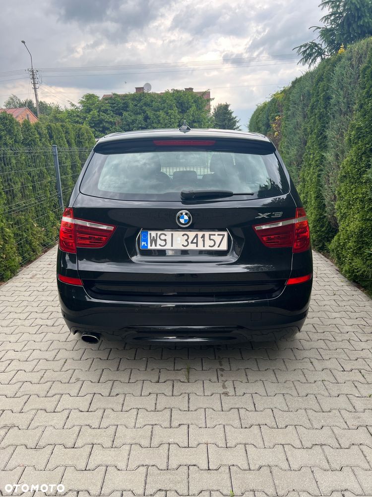 BMW X3 xDrive20d Luxury Line - 7