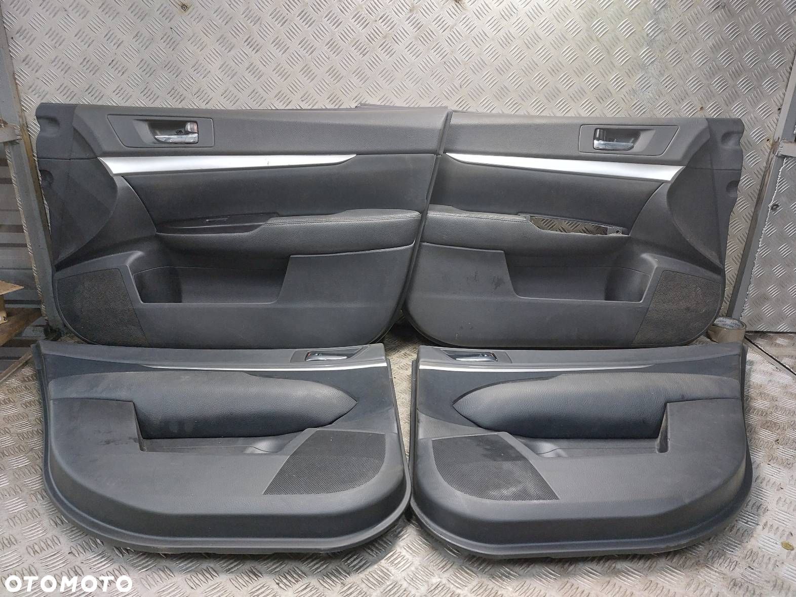 BOCZEK DRZWI KOMPLET SUBARU LEGACY V 2012R KOMBI - 1