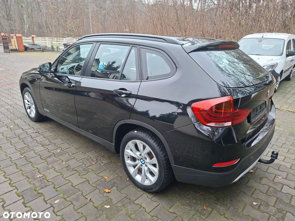 BMW X1 xDrive18d xLine - 4