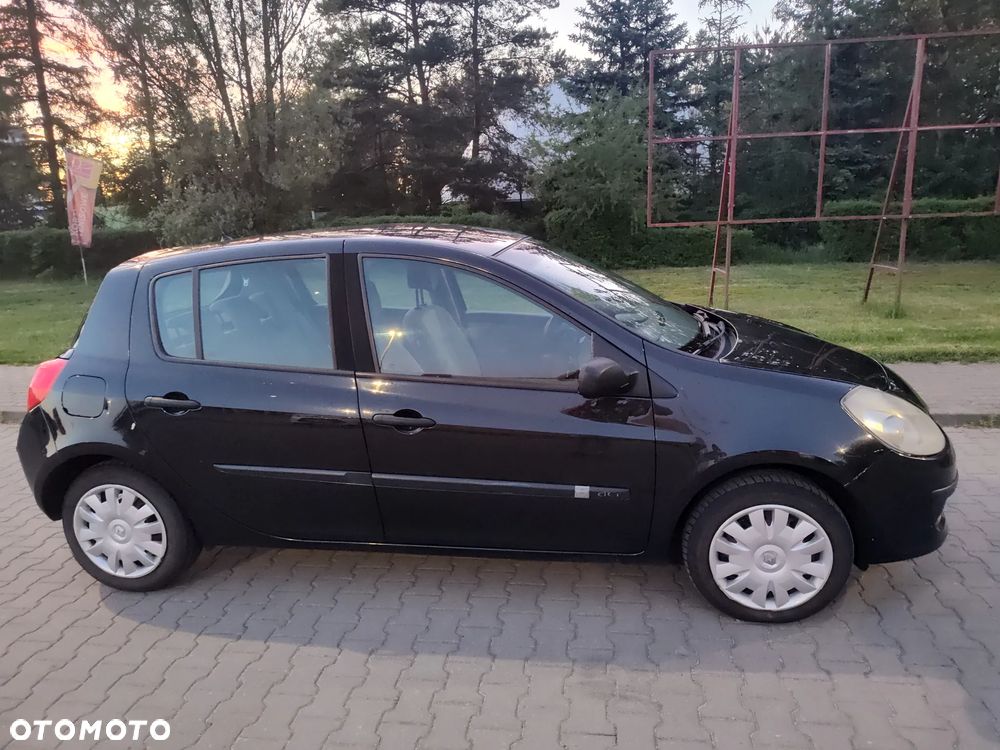 Renault Clio - 3