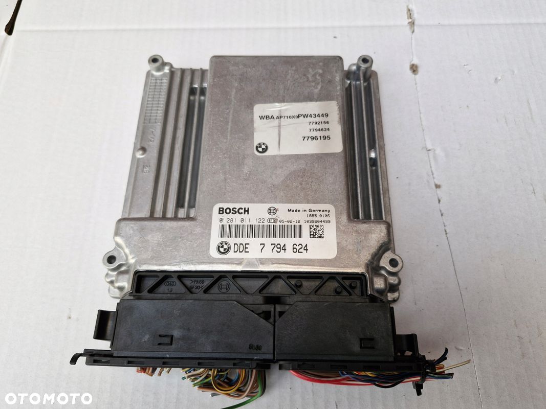 BMW E46 320D E46 KOMPUTER SILNIKA 7794624 - 1